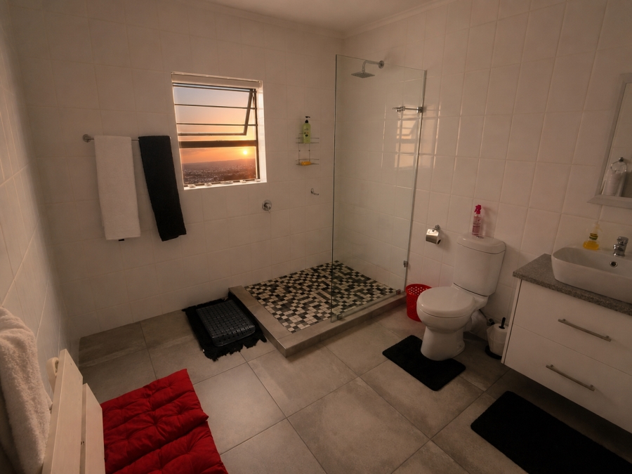 8 Bedroom Property for Sale in Myburgh Park Western Cape